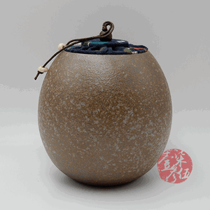石頭布蓋茶罐
