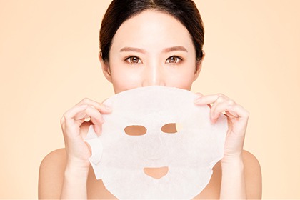 年輕人,你敷面膜了嗎?! 年輕人,你敷面膜了嗎?!