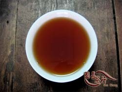 品嘗普洱茶的味道-陳化厚醇回味無窮．國昌普洱茶