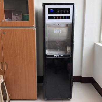 【苗栗縣工業會】【沛宸AQ-1123T飲水機安裝現場】