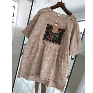 §獨具衣格§ J1941 棉麻 民俗風刺繡上衣-中大尺碼