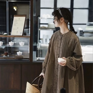 日系燈心絨蕾絲百褶壓紋長袖洋裝 獨具衣格 J9967