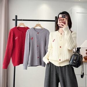 超可愛小馬刺繡麻花針織長袖上衣 獨具衣格 C0194