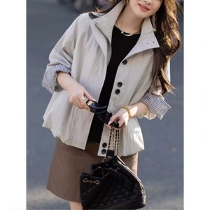 日系可愛格紋下擺花苞短風衣外套 獨具衣格 C0246