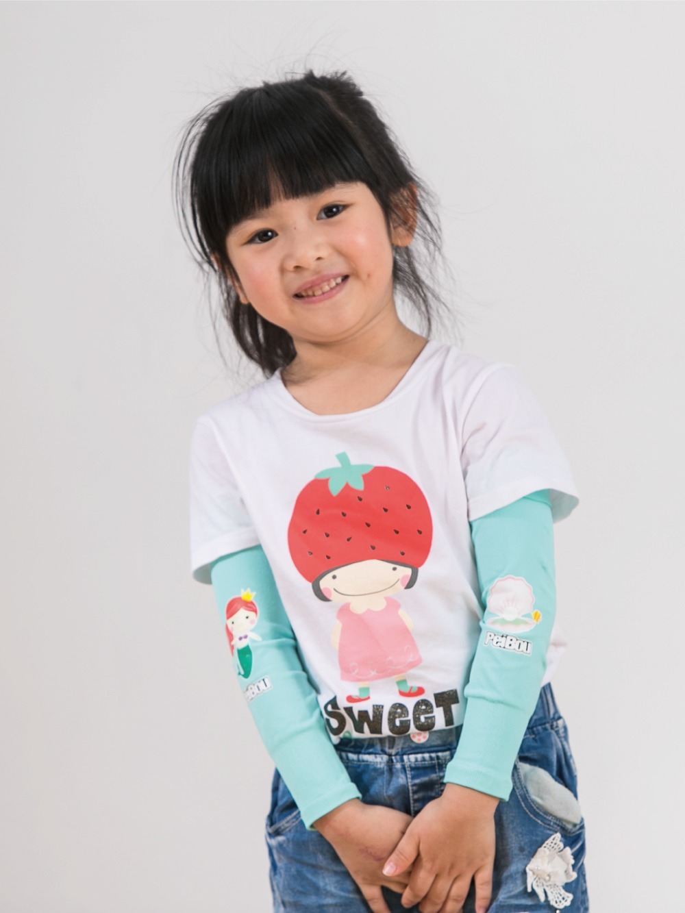 貝柔UPF50+兒童高效涼感防蚊抗UV袖套-白雪公主(刺繡)
