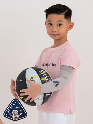 貝柔UPF50+兒童高效涼感防蚊抗UV袖套-太空人(貼布繡)