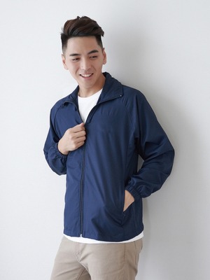 貝柔防潑水輕風衣(男)_丈青