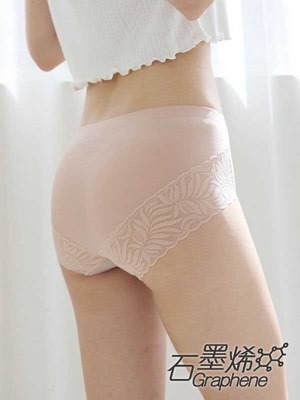 貝柔95%石墨烯蕾絲無痕雪肌中腰褲-杏膚