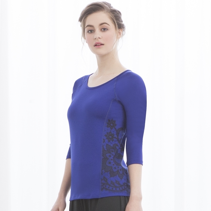 七分袖、長袖 Long Sleeves 七分袖、長袖 Long Sleeves