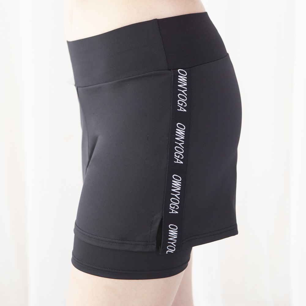 OwnYoga 假兩件式短褲 【Y19170】 OwnYoga 假兩件式短褲 【Y19170】