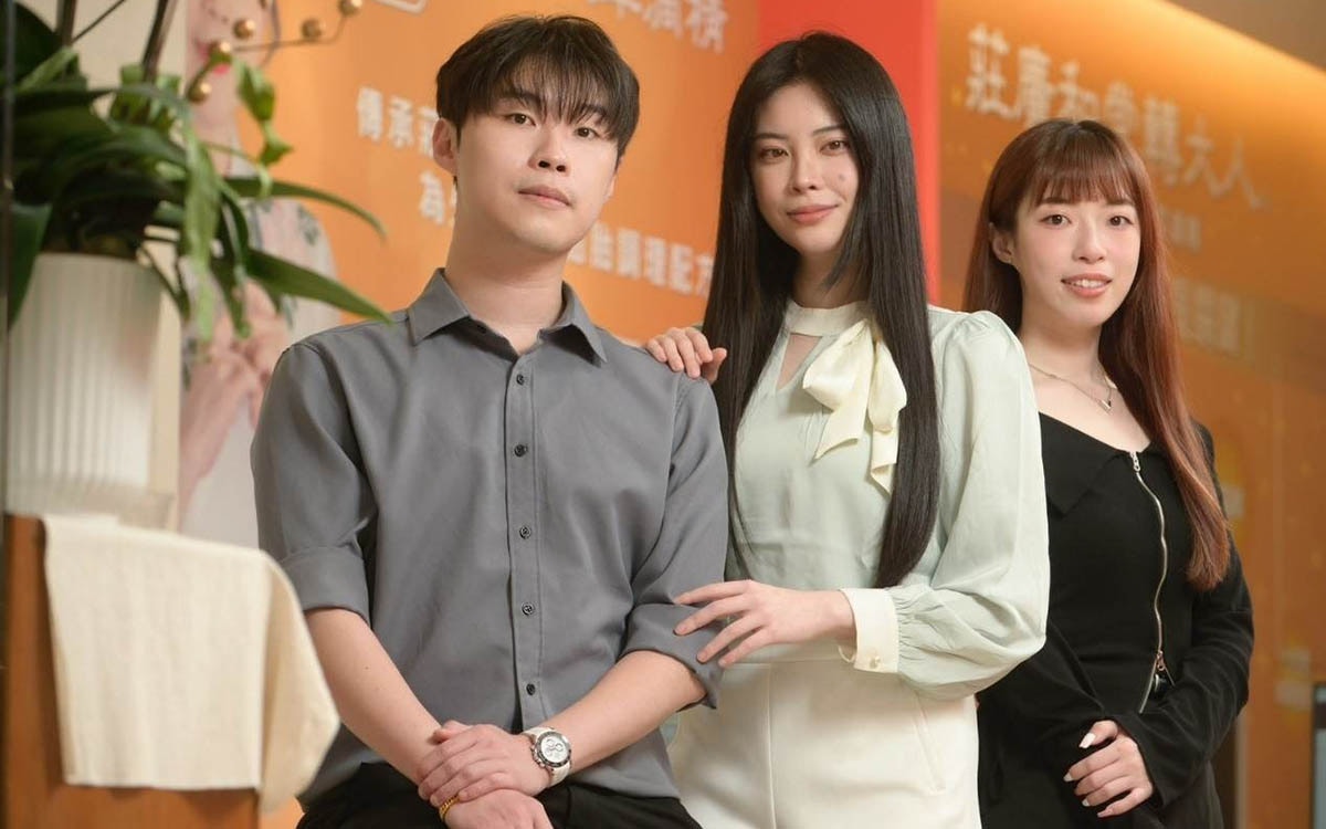 莊博士曾孫三胞胎現在(28歲)合照