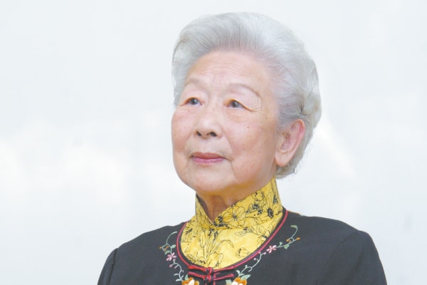 台灣第一位女中醫師莊淑旂博士