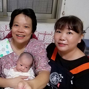 【愛月姊(月嫂)】新手媽媽手忙腳亂,主動表示可以在週末來幫忙我,對此我真是感激不盡!!