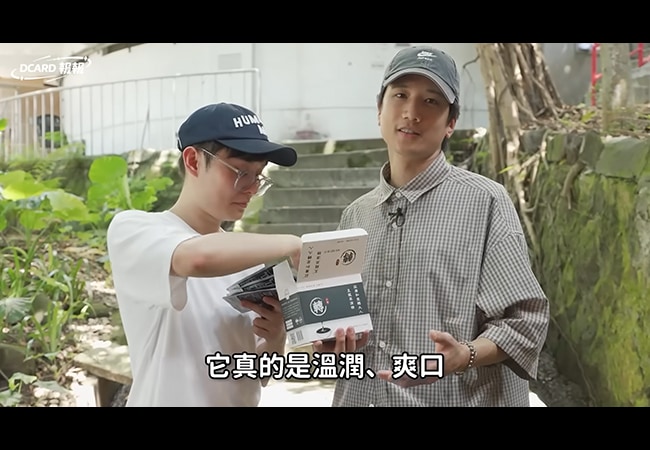 《Dcard報報》一拆鞋墊矮8公分⁉️