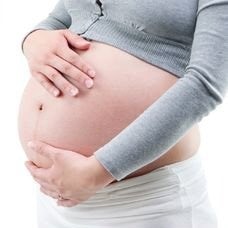 食材嚴選非基因改造、含有大豆蛋白、大豆纖維製成的素品，搭配天然的季節時蔬烹煮而成一道道的美味素食燉湯料理，讓您的味蕾滿足，吃得養生又健康