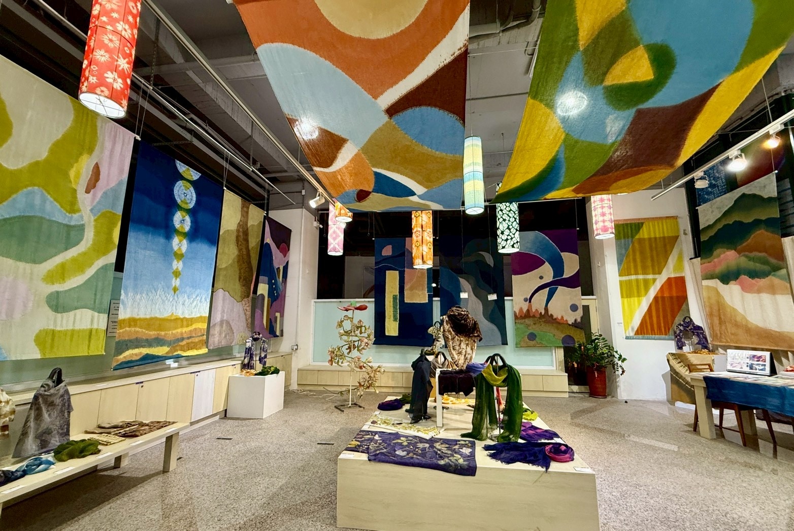 LINE_ALBUM_2025.11.23期末成果展_251125_33