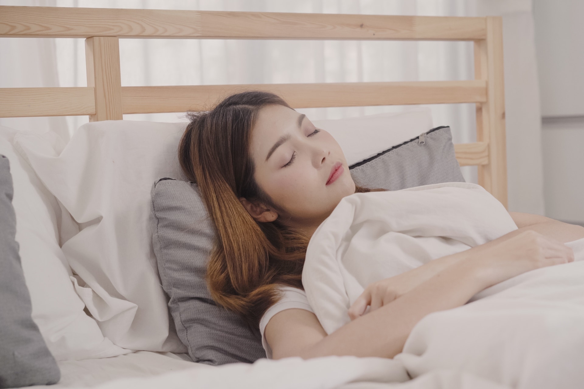 半夜突然熱醒？許多熟齡女性都經歷過這樣的夜晚