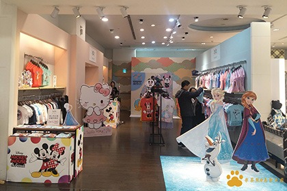 WIWI迪士尼系列、三麗鷗聯名款快閃店.涼感衣2件1290起.抑菌內褲3件990起.還有多樣商品優惠喔!快來選購八 WIWI迪士尼系列、三麗鷗聯名款快閃店.涼感衣2件1290起.抑菌內褲3件990起.還有多樣商品優惠喔!快來選購八