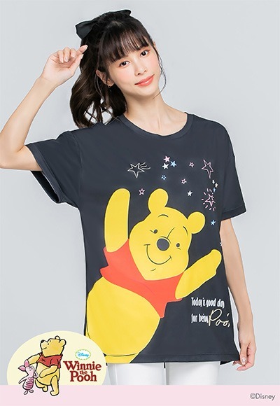 招手維尼防曬排汗寬版涼感衣(經典黑 女S-2XL) 招手維尼防曬排汗寬版涼感衣(經典黑 女S-2XL)