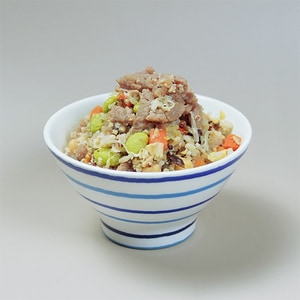 牛肉蔬菜十穀炊飯