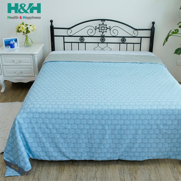 石墨烯沁涼凍感能量被