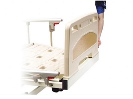 【耀宏】三馬達超低地板護理床電動床YH315，贈品:餐桌板x1+床包x2+防漏中單x2第3張小圖