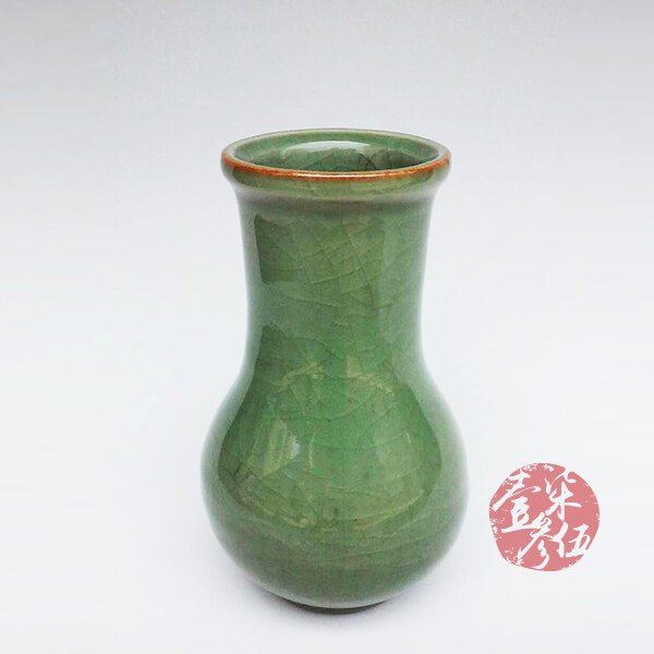 宋朝 龍泉窯直頸瓶 宋朝 龍泉窯直頸瓶