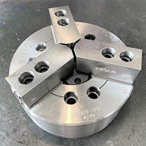 三爪中空油壓夾頭8”CAHA-08
