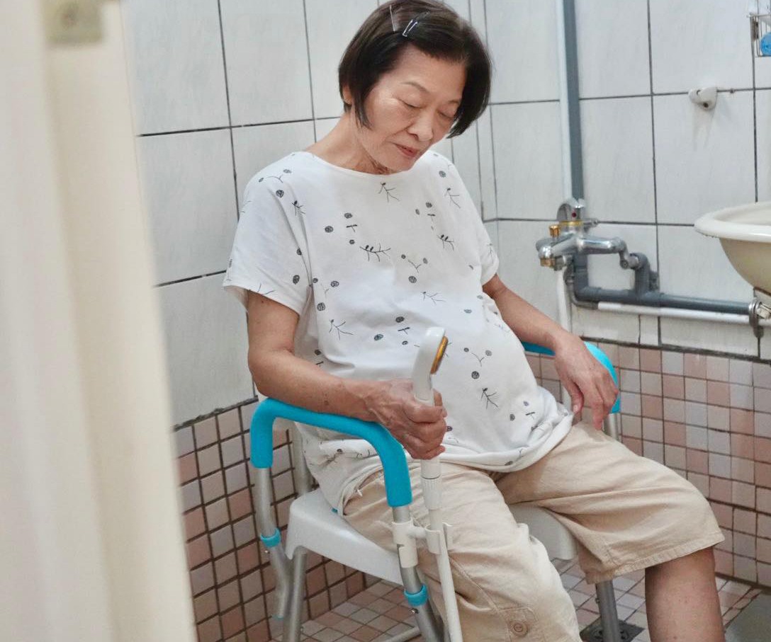 Catalina 好評推薦-靠背洗臀洗澡椅