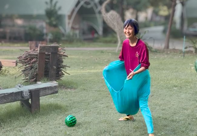 垮褲接球