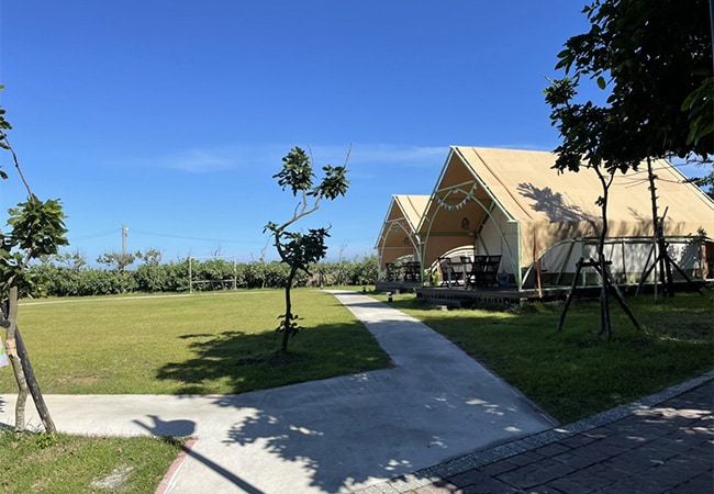 享受自然與豪華露營體驗