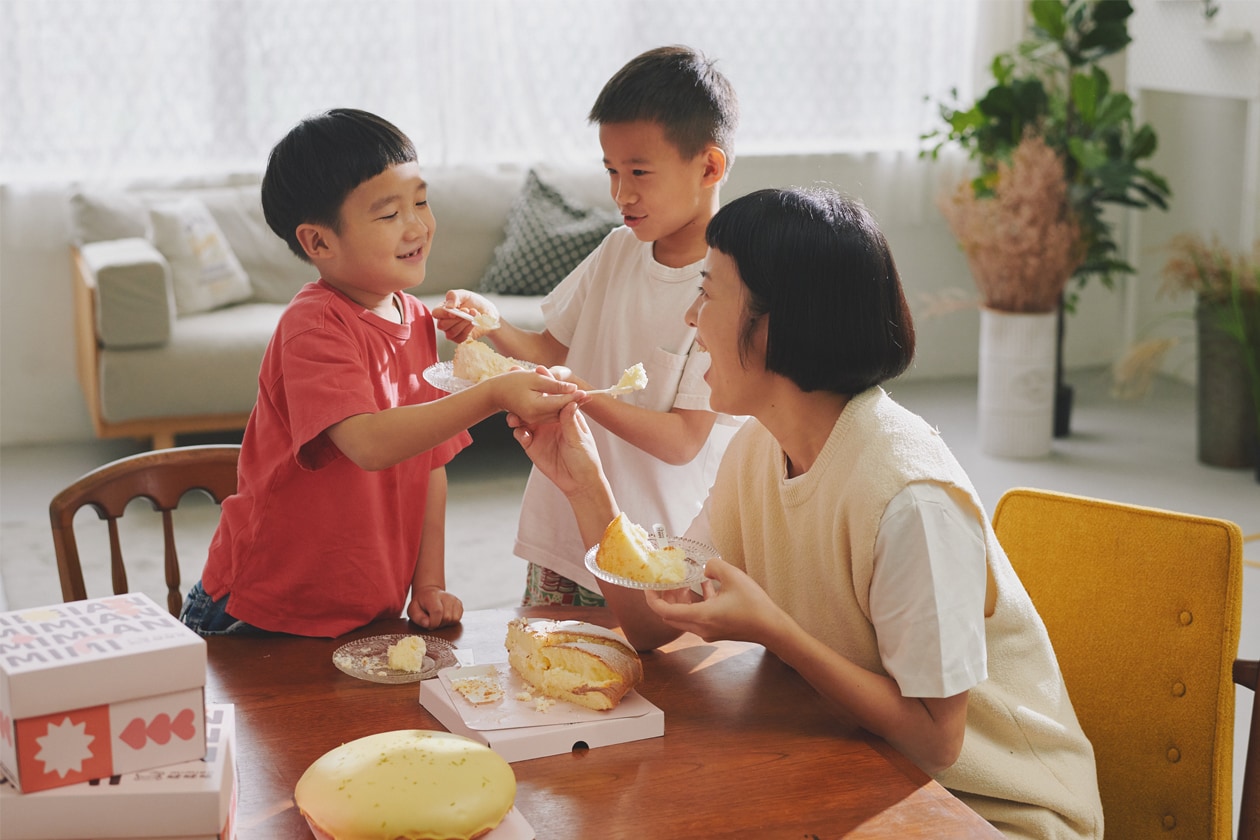 2024聖誕甜點療癒指南:最有儀式感的節慶甜點-瞇瞇眼全生乳波士頓派! 2024聖誕甜點療癒指南:最有儀式感的節慶甜點-瞇瞇眼全生乳波士頓派!