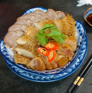 廣式香滷牛三寶(冷凍料理包)