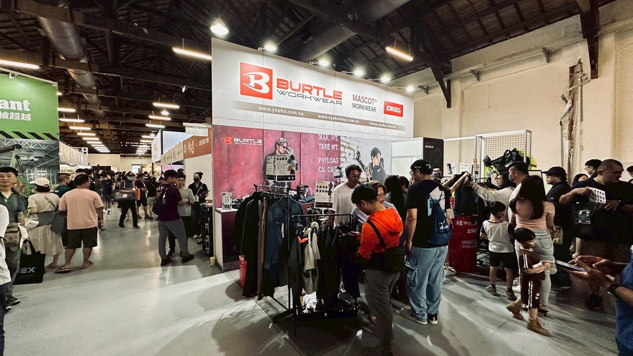 作為日本空調服第一品牌，burtle 空調服 特別注重服裝輕量化與細節調整，十分貼近現場工人的真實需求。
